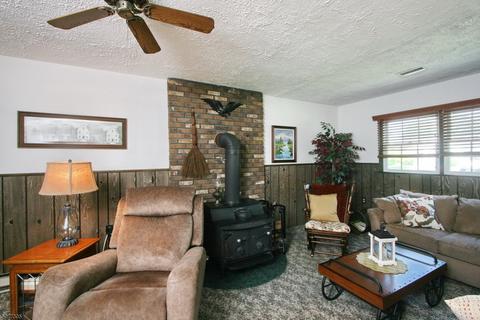 218 Hurley Dr, Hackettstown, NJ 07840 photo 6