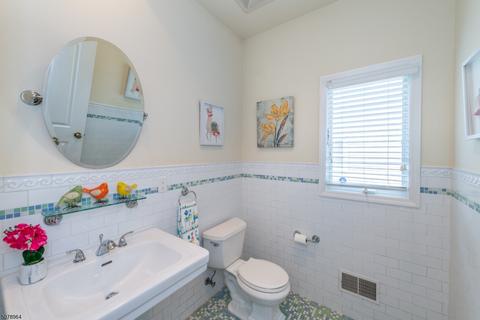 357 Prospect St, Nutley, NJ 07110 photo 14
