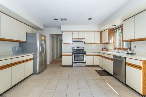 79 Timberline Dr, Wayne, NJ 07470 photo 12