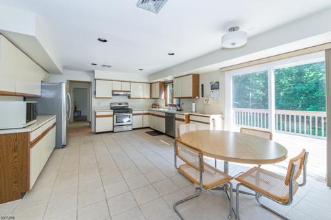 79 Timberline Dr, Wayne, NJ 07470 photo 11
