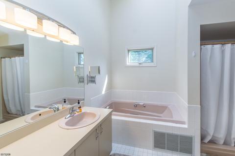 79 Timberline Dr, Wayne, NJ 07470 photo 20