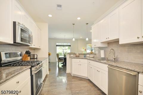 10 Elston Ct, Haskell, NJ 07420 photo 7
