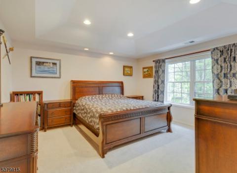 147 Levinberg Ln, Wayne, NJ 07470 photo 16