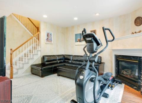 147 Levinberg Ln, Wayne, NJ 07470 photo 13