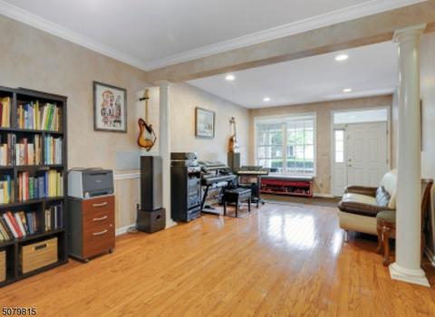 147 Levinberg Ln, Wayne, NJ 07470 photo 3