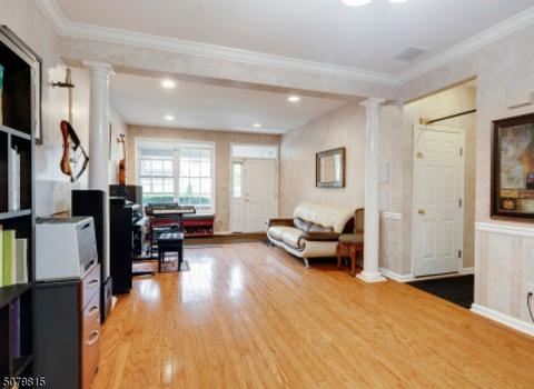 147 Levinberg Ln, Wayne, NJ 07470 photo 6
