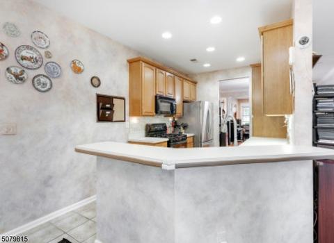 147 Levinberg Ln, Wayne, NJ 07470 photo 11