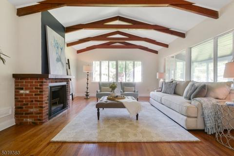 45 Wade Dr, Summit, NJ 07901 photo 4