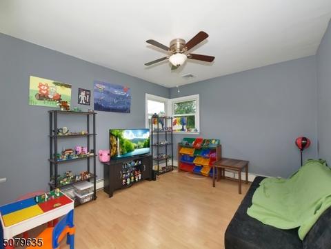 19 Stuart Ln, Wayne, NJ 07470 photo 12