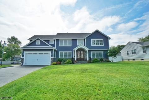 84 Terhune Rd, Clark, NJ 07066 photo 1