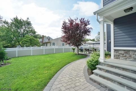 84 Terhune Rd, Clark, NJ 07066 photo 3