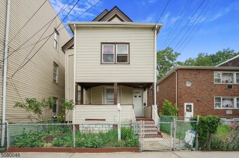 238 3rd St, Passaic, NJ 07055 photo 1