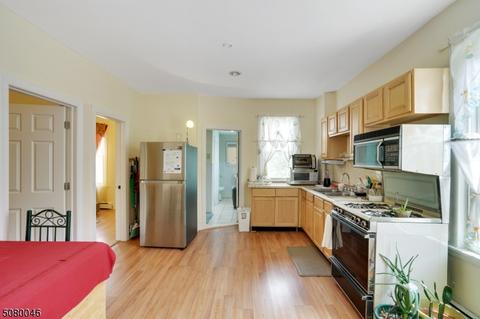 238 3rd St, Passaic, NJ 07055 photo 5