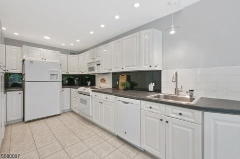 50 Beech Ter, Wayne, NJ 07470 photo 13