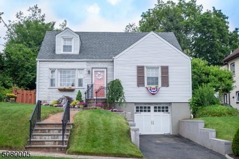 592 Centre St, Nutley, NJ 07110 photo 1