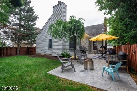 592 Centre St, Nutley, NJ 07110 photo 5