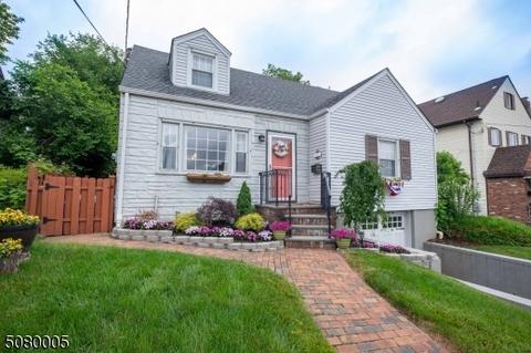 592 Centre St, Nutley, NJ 07110 photo 2