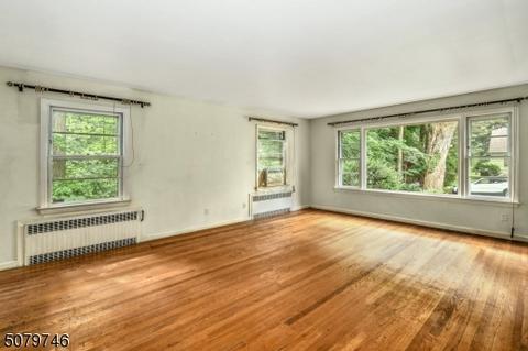 321 Willow Dr, Union, NJ 07083 photo 5