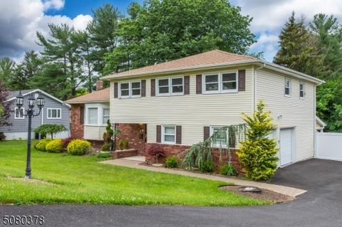 15 Towsen Rd, Wayne, NJ 07470 photo 2