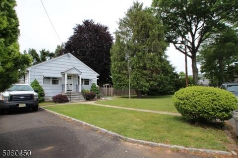 92 Conover Pl, Middlesex, NJ 08846 photo 2