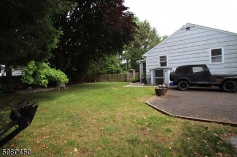 92 Conover Pl, Middlesex, NJ 08846 photo 16