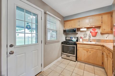 14 Clark St, Summit, NJ 07901 photo 8