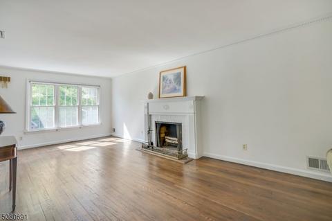 52 Kew Dr, Springfield, NJ 07081 photo 5