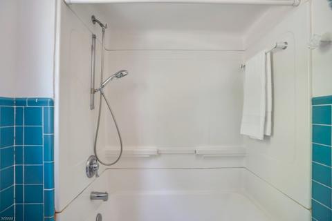 52 Kew Dr, Springfield, NJ 07081 photo 15