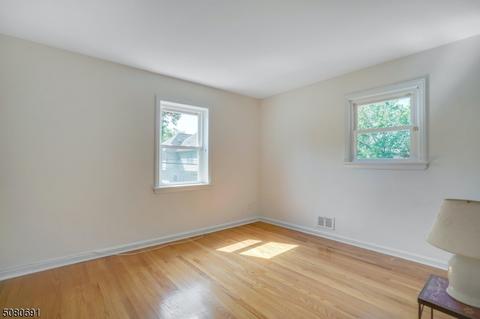 52 Kew Dr, Springfield, NJ 07081 photo 16