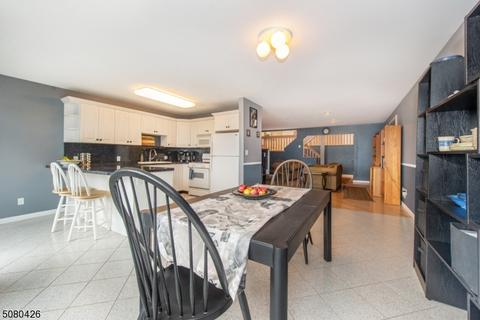52 Skyview Ter, Clifton, NJ 07013 photo 2