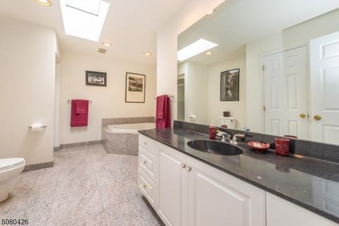52 Skyview Ter, Clifton, NJ 07013 photo 17