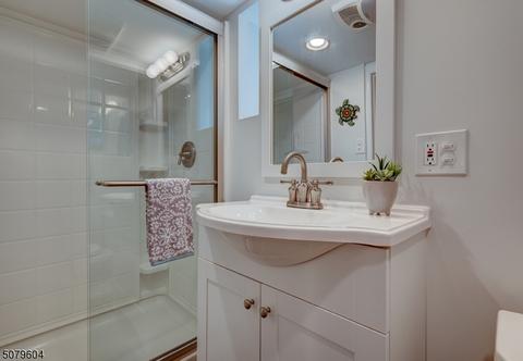 11 Undercliff Rd, Millburn, NJ 07041 photo 22