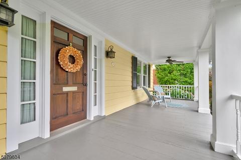 11 Undercliff Rd, Millburn, NJ 07041 photo 2