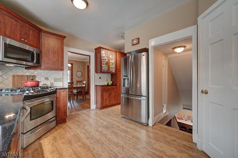 11 Undercliff Rd, Millburn, NJ 07041 photo 10