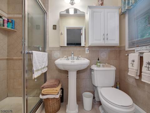 29 Georgia Dr, Wayne, NJ 07470 photo 15