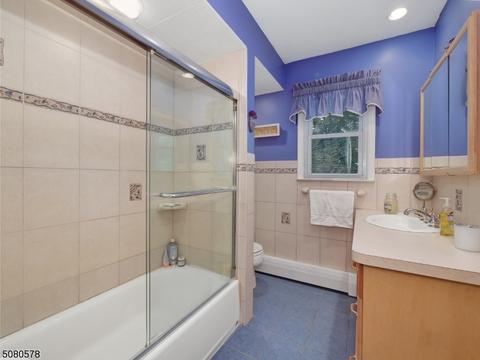 29 Georgia Dr, Wayne, NJ 07470 photo 12