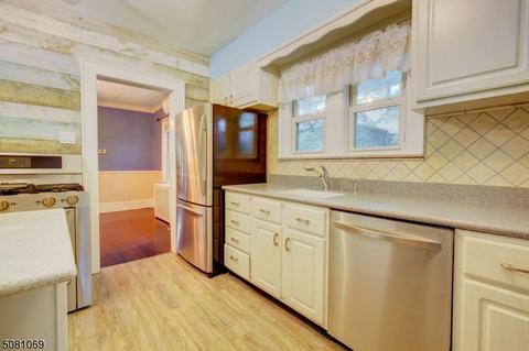 314 Hillside Ave, Nutley, NJ 07110 photo 10