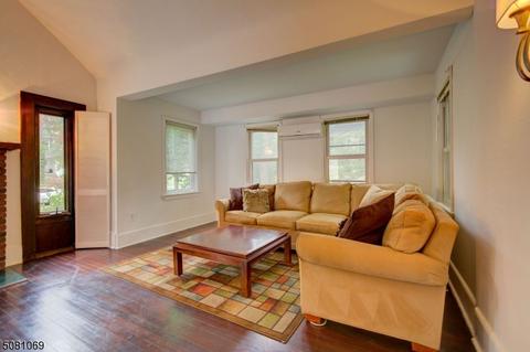 314 Hillside Ave, Nutley, NJ 07110 photo 6