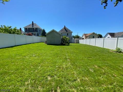 25 E Chrystal St, Dover, NJ 07801 photo 3