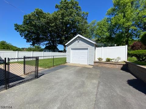 25 E Chrystal St, Dover, NJ 07801 photo 23