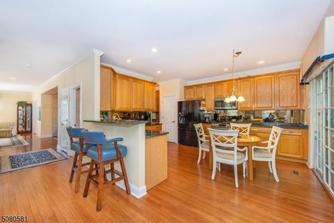 47 Spring Hill Cir, Wayne, NJ 07470 photo 8