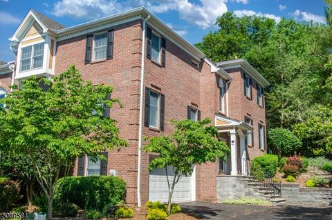 47 Spring Hill Cir, Wayne, NJ 07470 photo 1