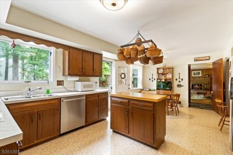 431 Farmer Rd, Bridgewater, NJ 08807 photo 9