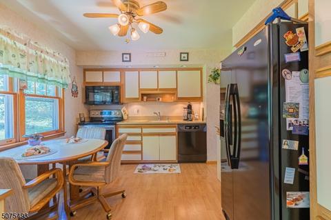 7 Robert St, Flanders, NJ 07836 photo 5