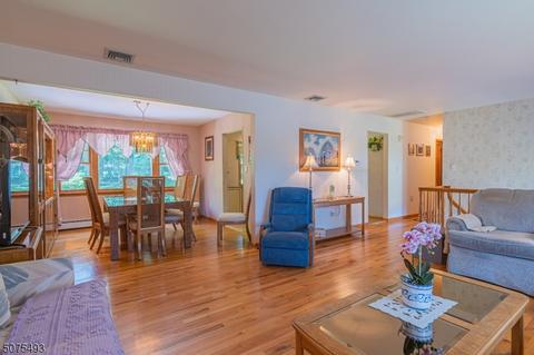 7 Robert St, Flanders, NJ 07836 photo 2