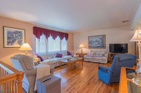 7 Robert St, Flanders, NJ 07836 photo 8