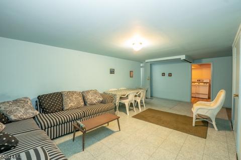 334 E 6th Ave, Roselle, NJ 07203 photo 16