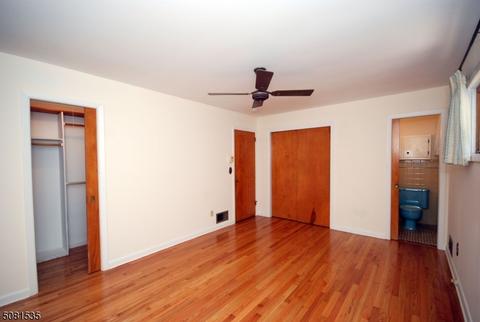 602 Ashland Rd, Middlesex, NJ 08846 photo 9