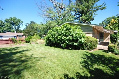 602 Ashland Rd, Middlesex, NJ 08846 photo 2