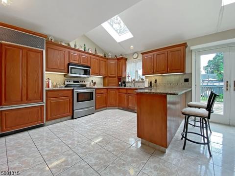 418 Marvin Ave, Hackensack, NJ 07601 photo 6